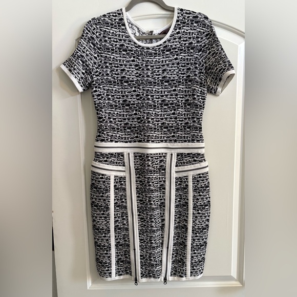 Marchesa Voyage Dresses & Skirts - Chic Marchesa Voyage Dress